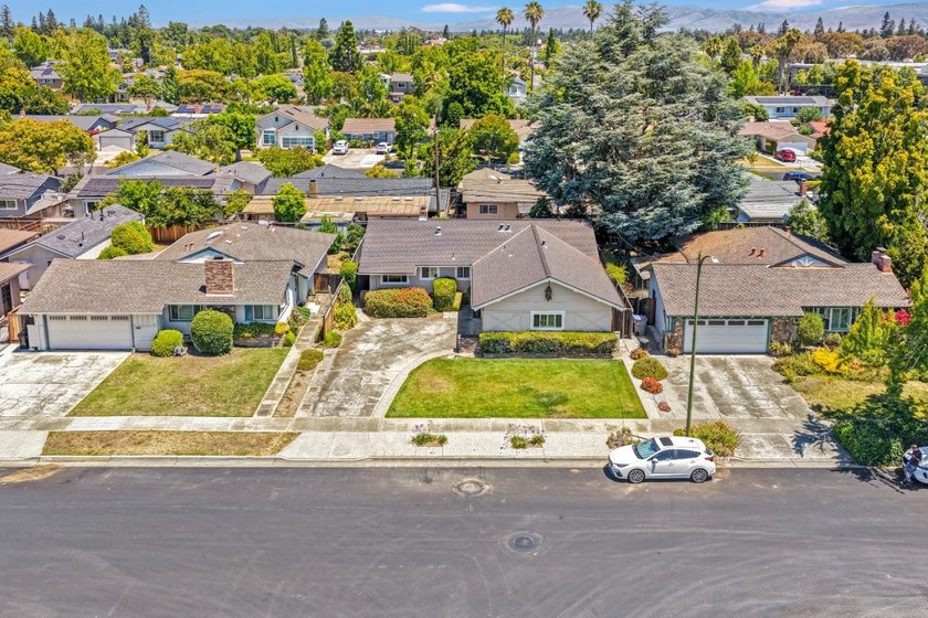 Classic single-story home in the highly sought-after Strawberry - photo 28