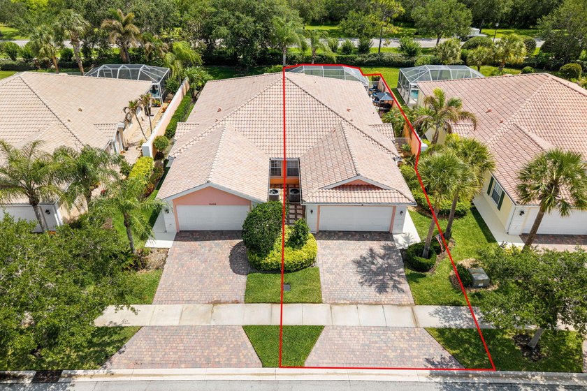 Meticulously maintained pool villa located in the highly - photo 4