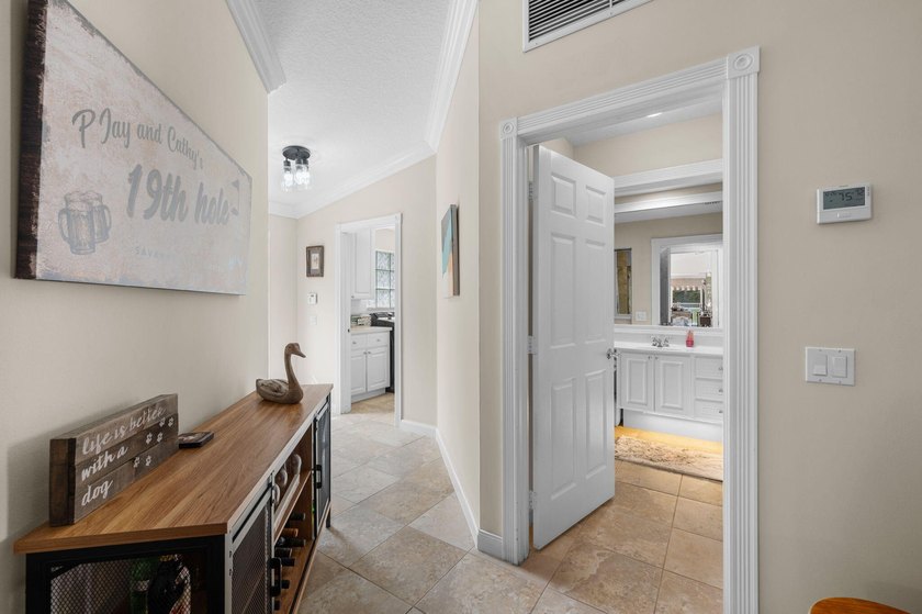Meticulously maintained pool villa located in the highly - photo 10