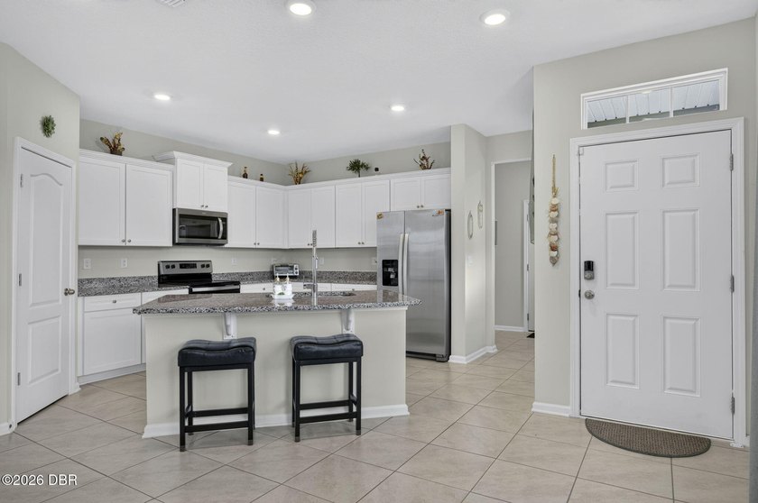 Charming End Unit Townhouse in Prime Palm Coast Location! - photo 6