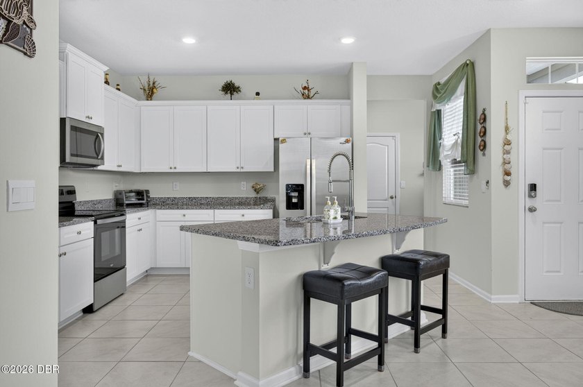 Charming End Unit Townhouse in Prime Palm Coast Location! - photo 8