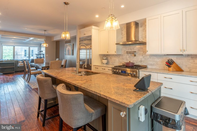 Experience the best of Manayunk living in this extraordinary - photo 9