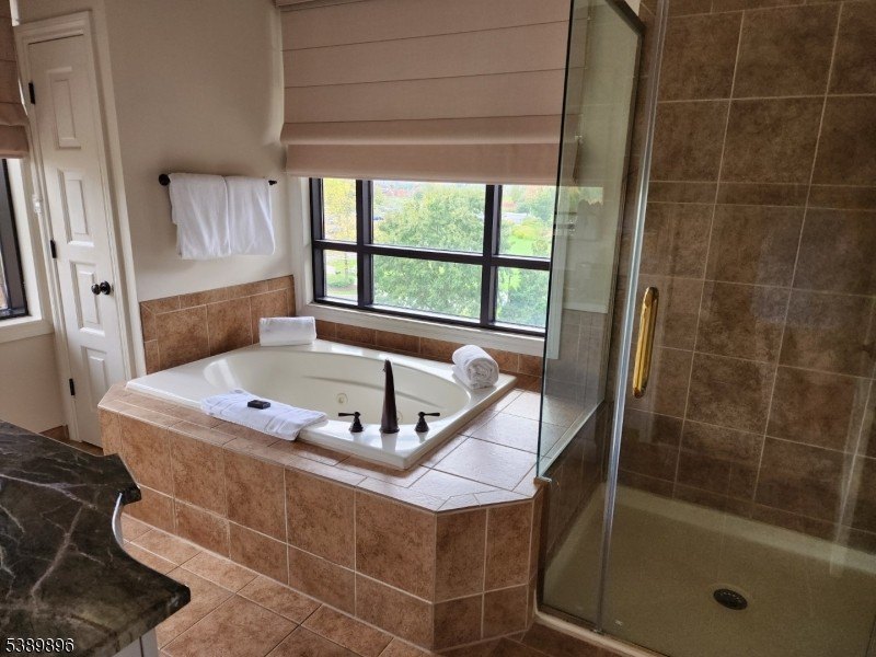 Gorgeous Two Bedroom Condo At Grand Cascades Lodge!! Completely - photo 16