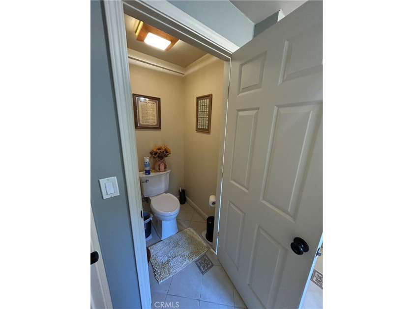 3 bedroom 2 bath 1947 sqft home with 6060 sqft lot in Redwood - photo 8