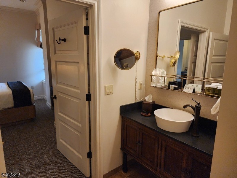 Gorgeous Two Bedroom Condo At Grand Cascades Lodge!! Completely - photo 41