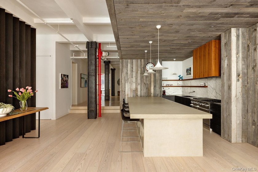 Located in the heart of the Flatiron District, Loft 6 at 6 West - photo 7