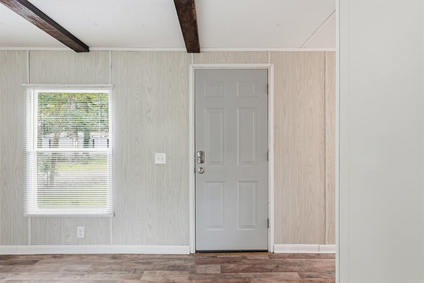 Come see this beautifully remodeled 2-bedroom manufactured home - photo 5