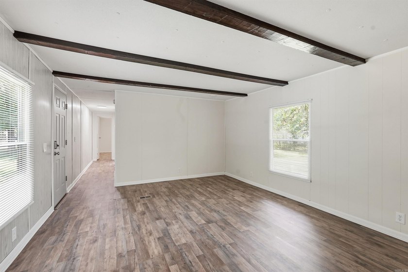 Come see this beautifully remodeled 2-bedroom manufactured home - photo 9
