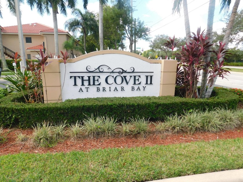 Looking to buy an apartment located in the heart of west palm - photo 2