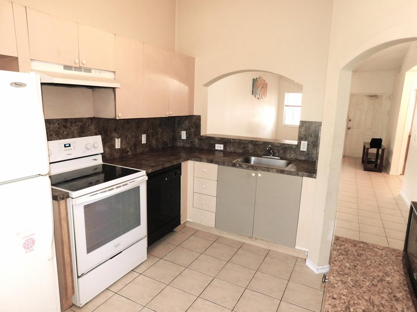 Looking to buy an apartment located in the heart of west palm - photo 4