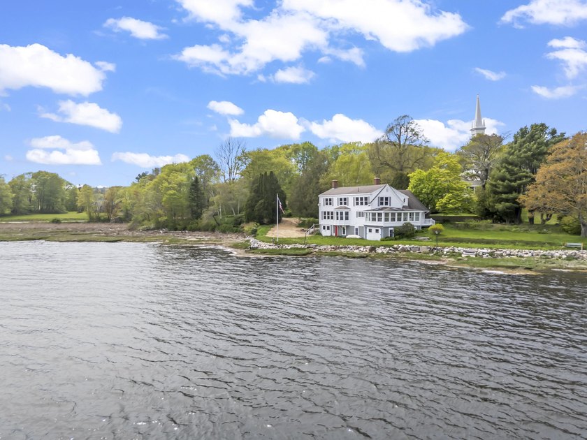 Welcome to 15 Church Lane, Phippsburg ~ This 3 bedroom 3 bath - photo 15