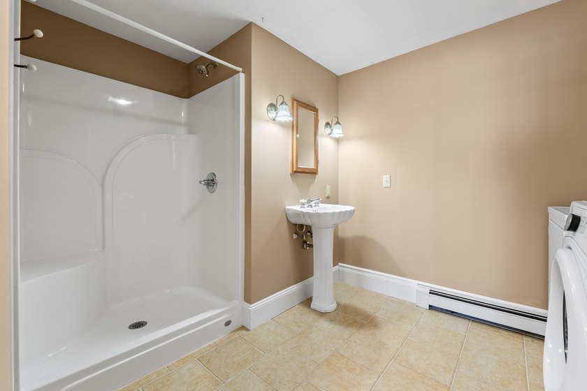 Welcome to 15 Church Lane, Phippsburg ~ This 3 bedroom 3 bath - photo 42