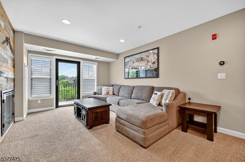 We're excited to present this extremely rare oversized 2 bedroom - photo 17