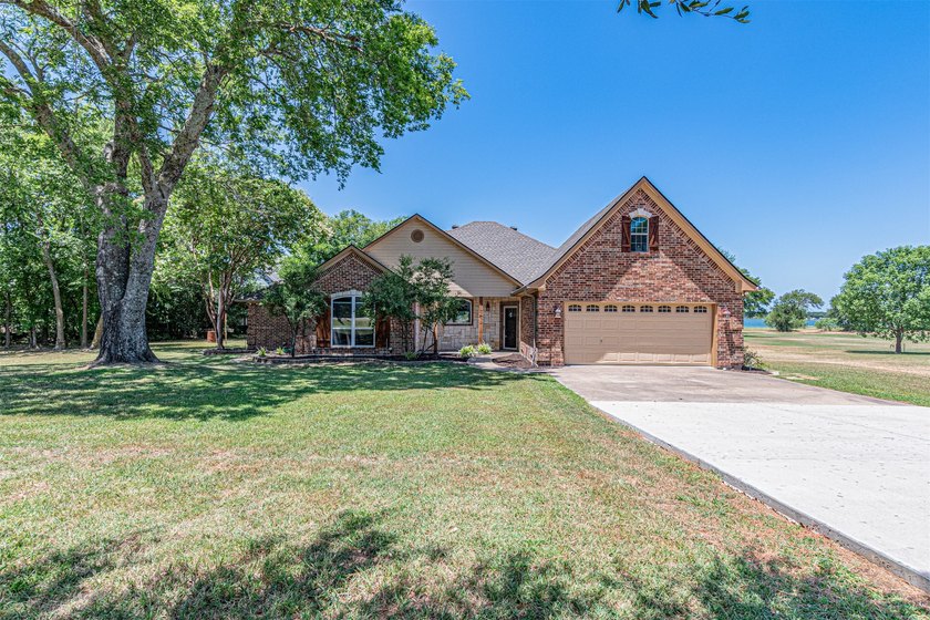 Lake Tawakoni Waterfront Living at Its Finest! Enjoy - photo 2