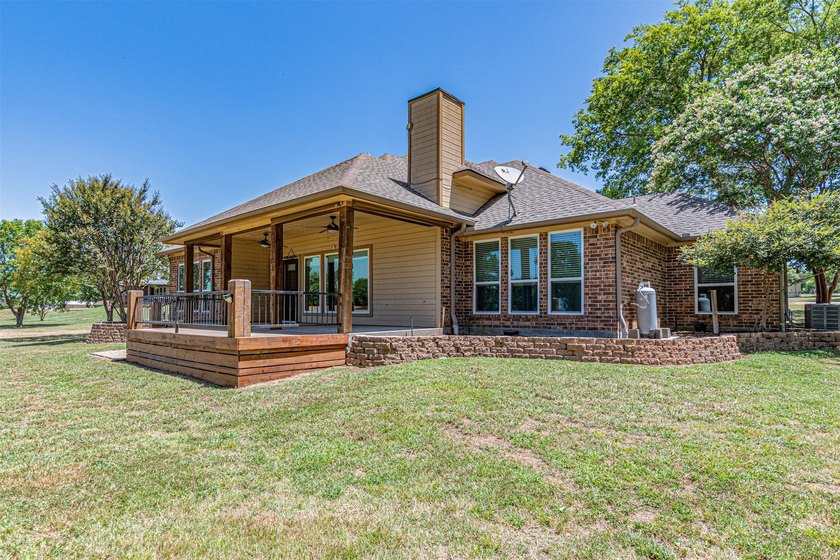 Lake Tawakoni Waterfront Living at Its Finest! Enjoy - photo 5
