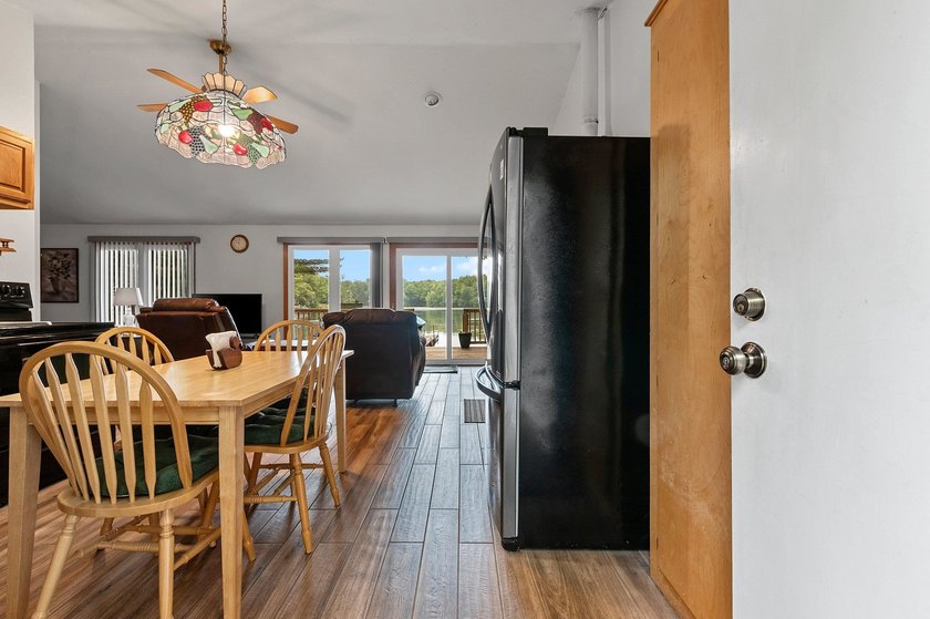 Welcome to your waterfront escape on scenic Lee Lake! Enjoy 238 - photo 6