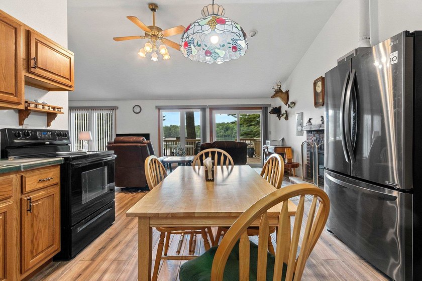 Welcome to your waterfront escape on scenic Lee Lake! Enjoy 238 - photo 8