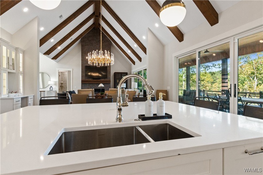 This stunning 4-year-old custom home on Lake Tuscaloosa offers - photo 31