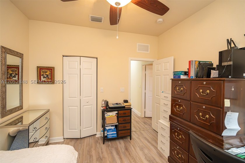 An amazing 2-story, 4 bedrooms and 3 bathrooms home located in - photo 46