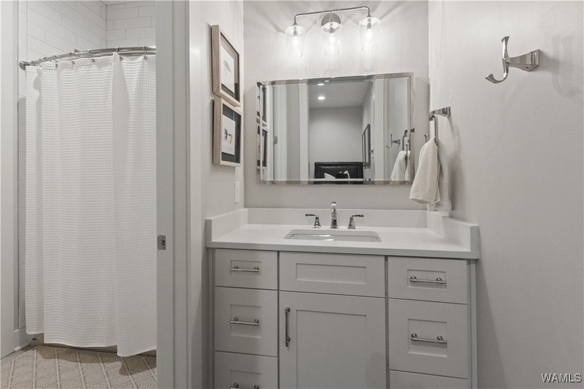 This stunning 4-year-old custom home on Lake Tuscaloosa offers - photo 51