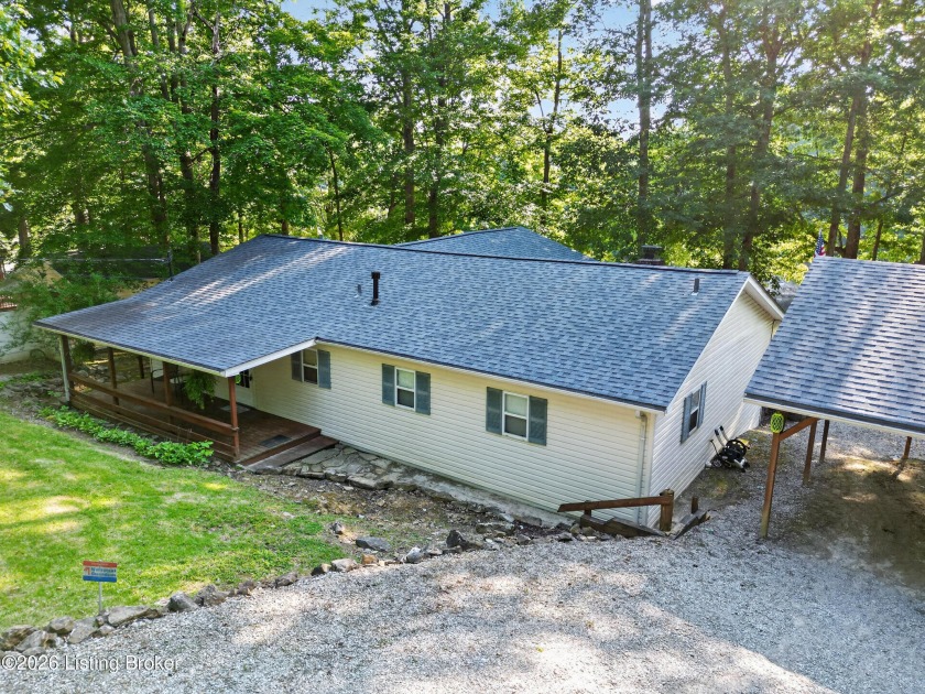 Amazing Lake views! HUGE Pole Barn on 5 acres! - photo 4