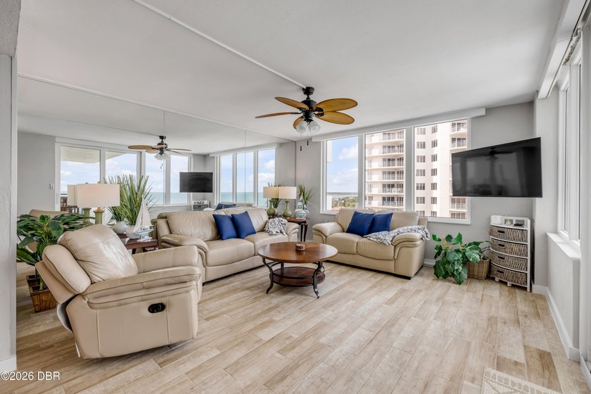 Direct oceanfront condo home with breathtaking ocean views can - photo 4
