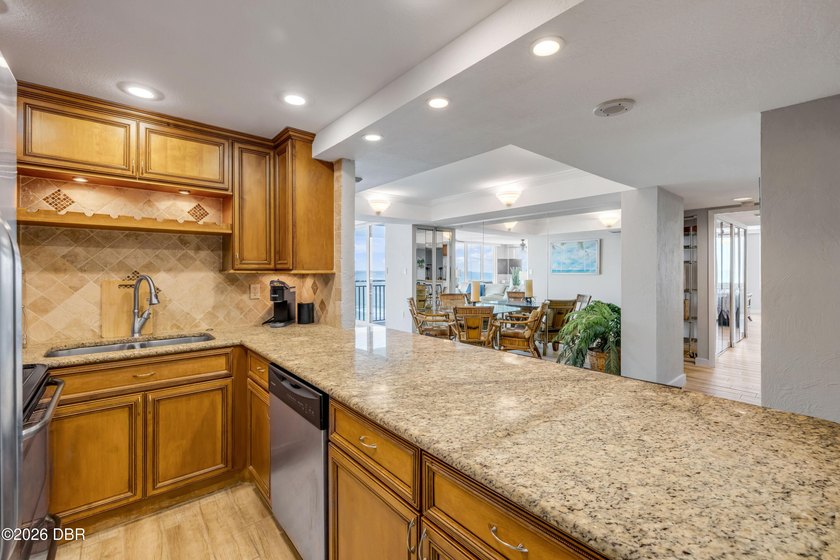 Direct oceanfront condo home with breathtaking ocean views can - photo 9
