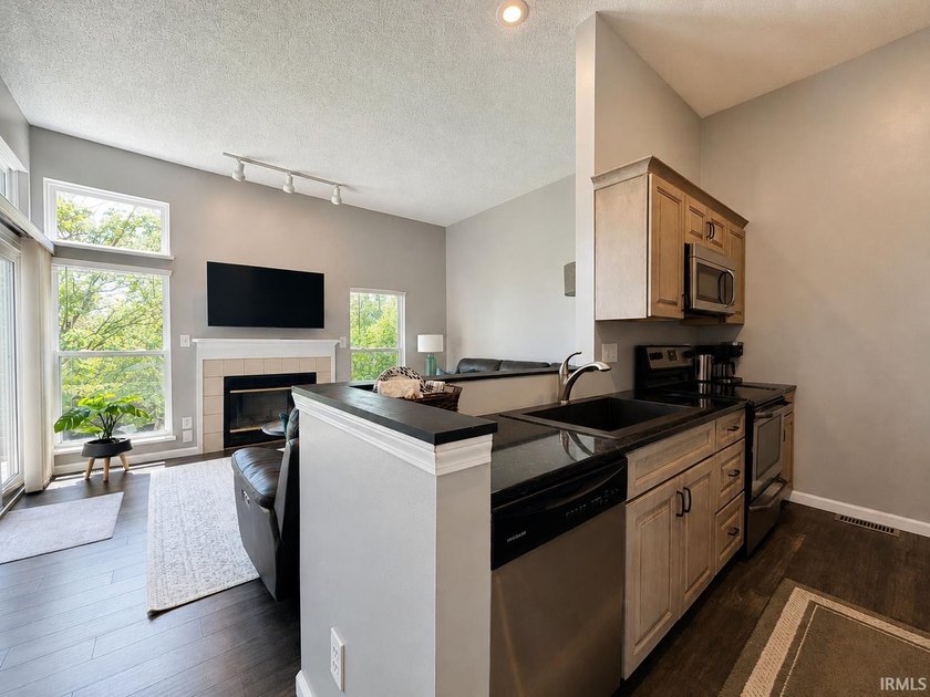 Welcome to effortless resort living in the beautiful Bay Point - photo 5