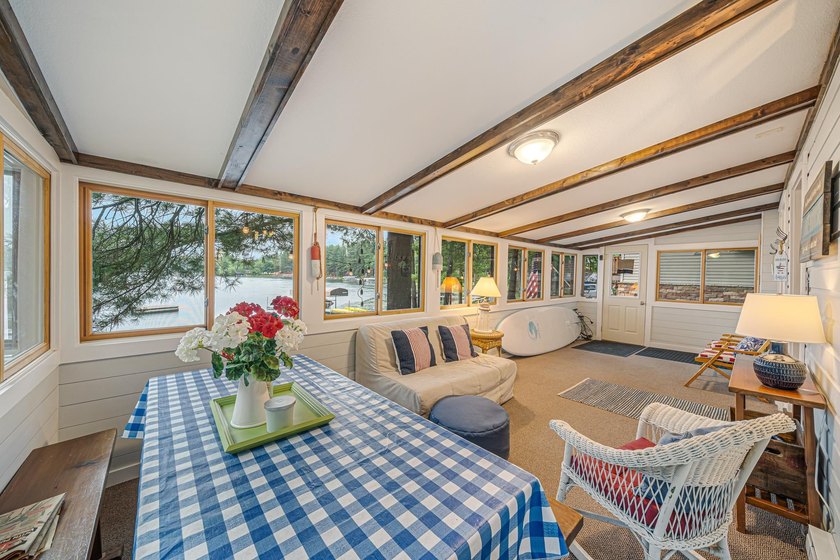 Here's your perfect year round getaway on beautiful Round Lake - photo 6