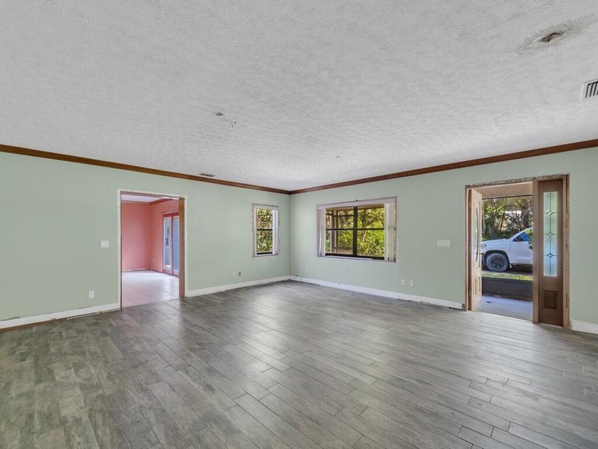 Opportunity awaits at this spacious single-family home situated - photo 7