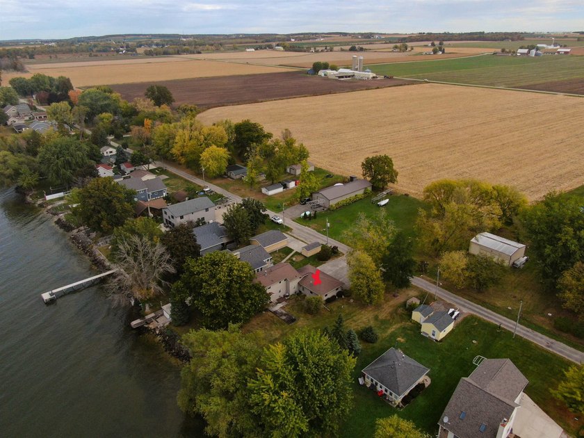 LAKE WINNEBAGO!! Rare opportunity awaits with so much to offer - photo 9
