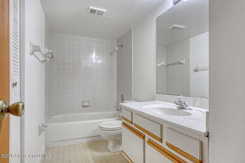 Wake up to breathtaking, unobstructed views of the Indian River - photo 22