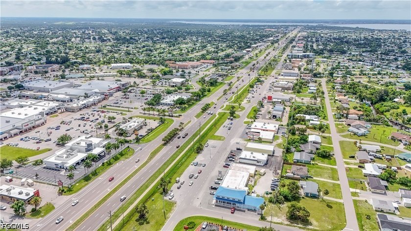 Prime investment opportunity on U.S. 41 southbound, a - photo 3