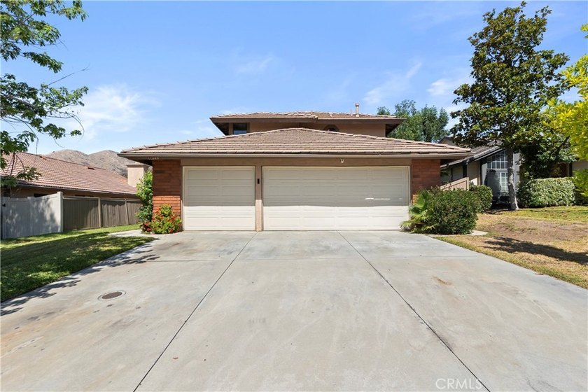 10689 Mohave Ct - photo 2