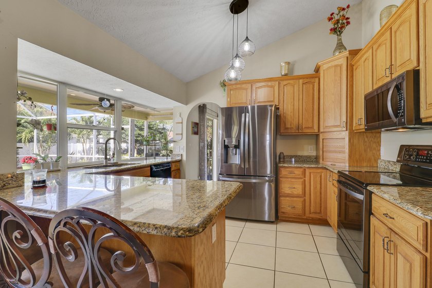 Must see to Believe!! Upgraded 3/2/2 with screened in pool, 2025 - photo 23