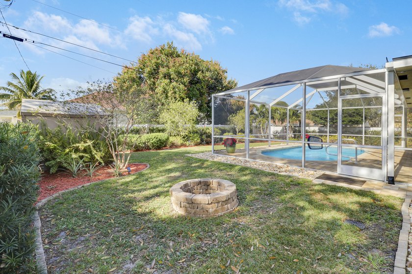 Must see to Believe!! Upgraded 3/2/2 with screened in pool, 2025 - photo 35