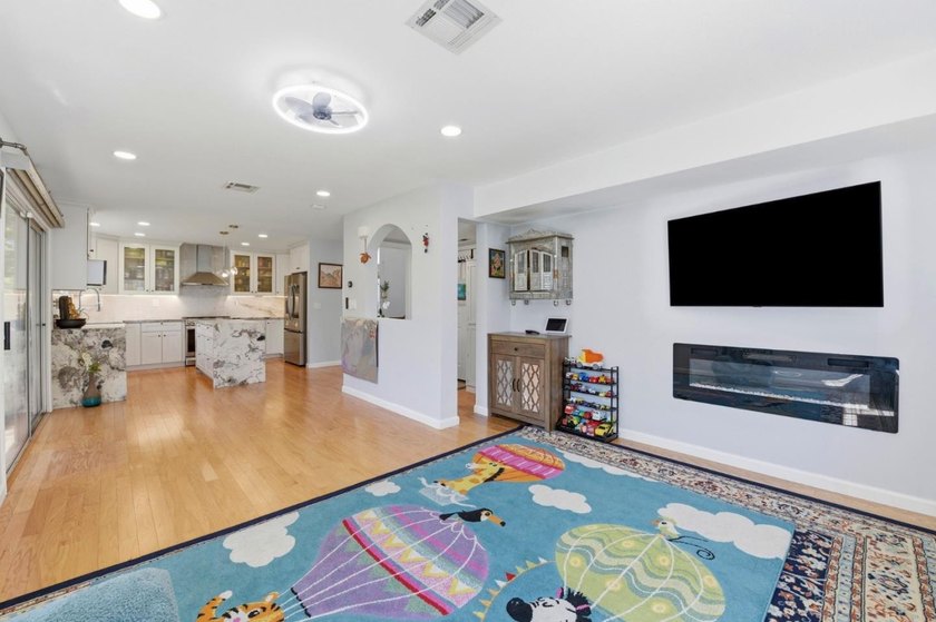 This elegant residence in Fremont's sought-after Parkmont - photo 11