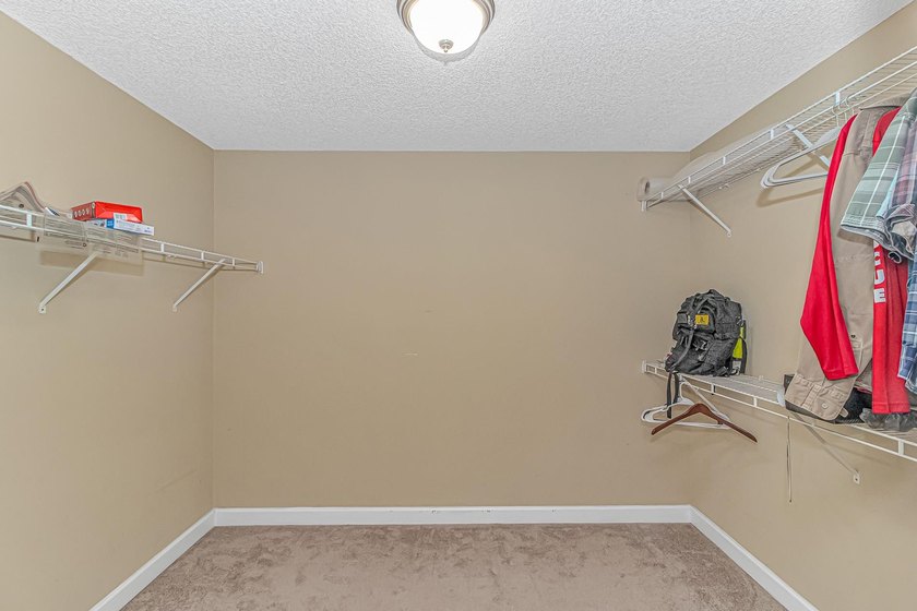 Discover this charming 4-bedroom, 2.5-bath home in the desirable - photo 13