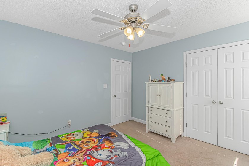 Discover this charming 4-bedroom, 2.5-bath home in the desirable - photo 15