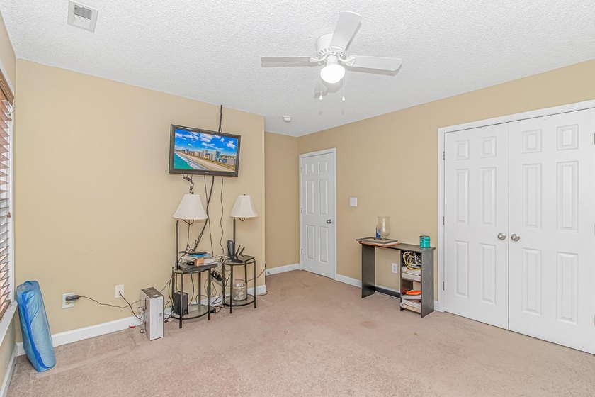 Discover this charming 4-bedroom, 2.5-bath home in the desirable - photo 19