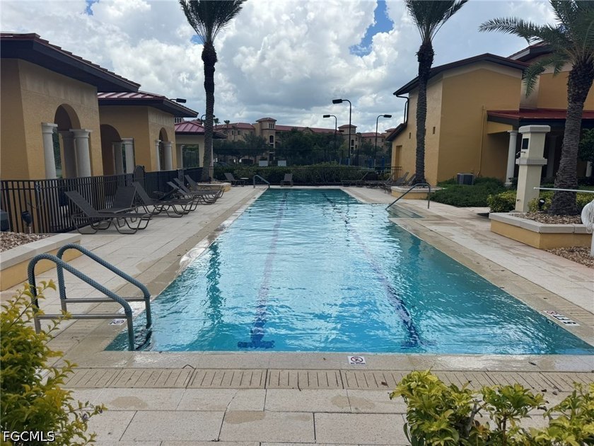 TURNKEY, resort-style living, 2BR+Den condo in Punta Gorda, SW - photo 2