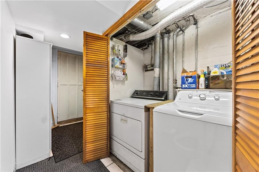 Well maintained single-family home in Dyker Height, one of - photo 25