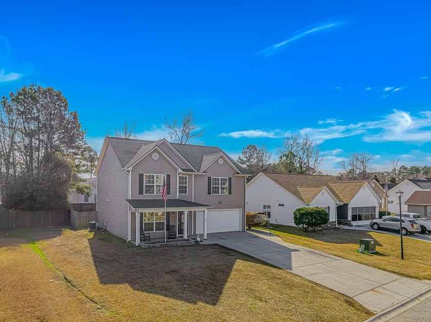 Discover this charming 4-bedroom, 2.5-bath home in the desirable - photo 28