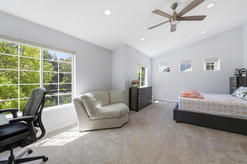 This elegant residence in Fremont's sought-after Parkmont - photo 28