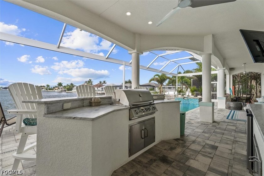Gulf access, unobstructed lake views down the entire length of - photo 6
