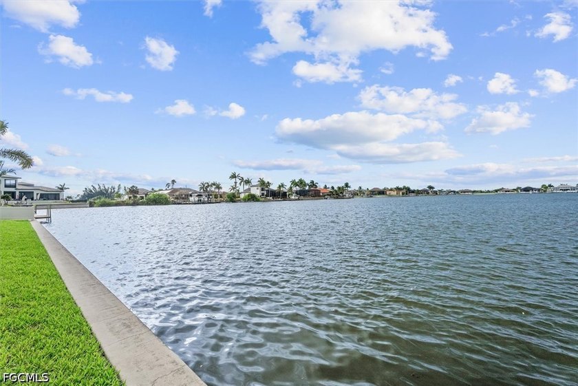 Gulf access, unobstructed lake views down the entire length of - photo 7