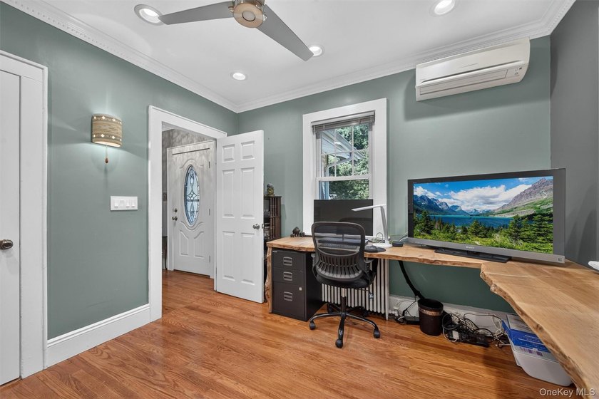 A rare waterfront gem! This beautifully reimagined 4-bedroom, 2 - photo 10
