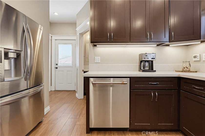 Built in 1914, this classic Craftsman presents an exceptional - photo 25