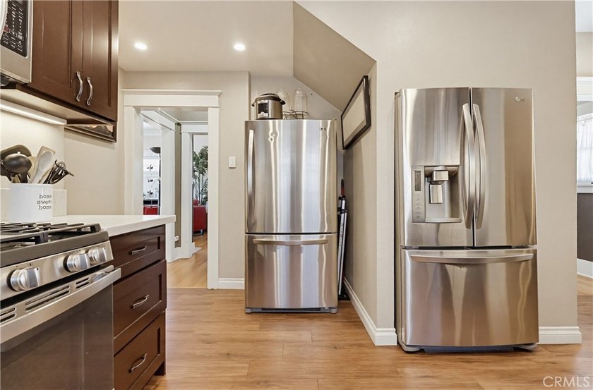 Built in 1914, this classic Craftsman presents an exceptional - photo 26
