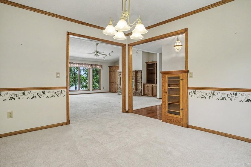 Located at 71 Tiburon Way on prestigious Lake Balboa in Hot - photo 8